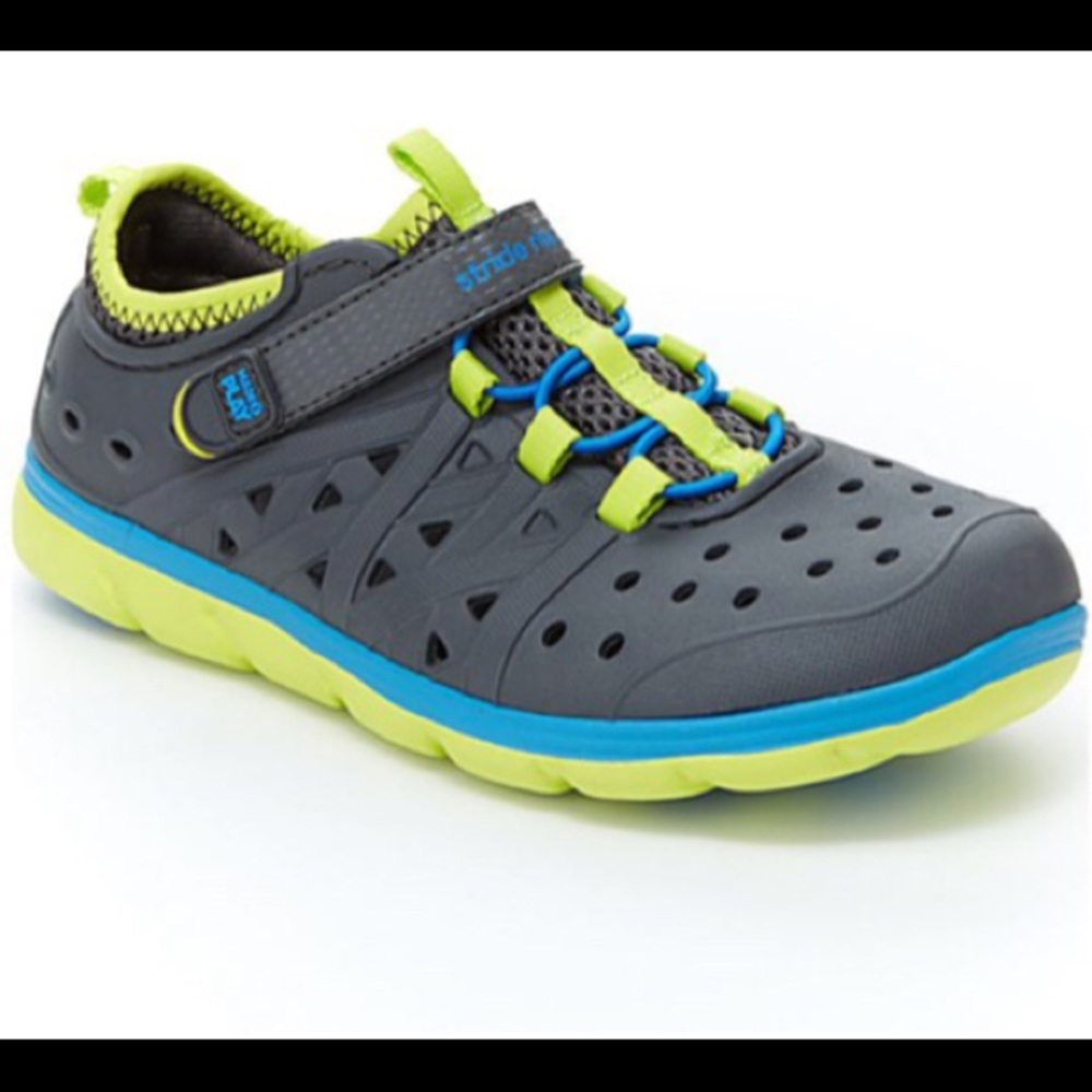 NWOB Stride Rite Made2Play® Phibian Sneaker Sandal